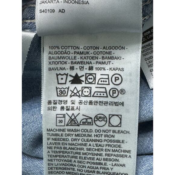 Levi's Shirt Women’s Size XL Blue Chambray Pearl Snap Western Short Sleeve - Picture 10 of 10